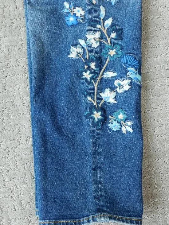 DRIFTWOOD Audrey High Rise Straight Leg Embroidered Jean | Floral | VGUC | 32 - Picture 8 of 11
